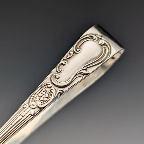 1905 British Antique Silver Plated 12 Tea Spoons & Sugar Tongs Set in Case